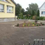 Vorgartengestaltung Neuanlage-Rasen-mit-Bepflanzung